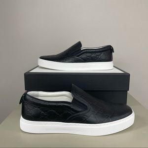 GUCCI Signature slip-on sneakers
